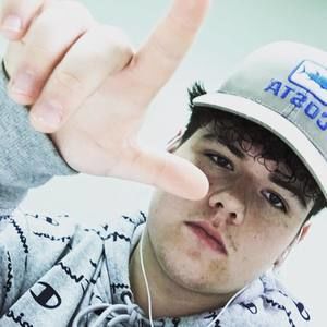 Meet your Posher, Blake